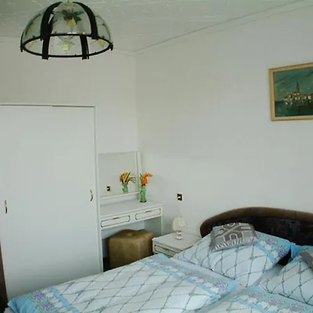 Hany ゲストハウス 3*